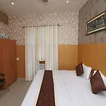 Hotel Radhika Inn