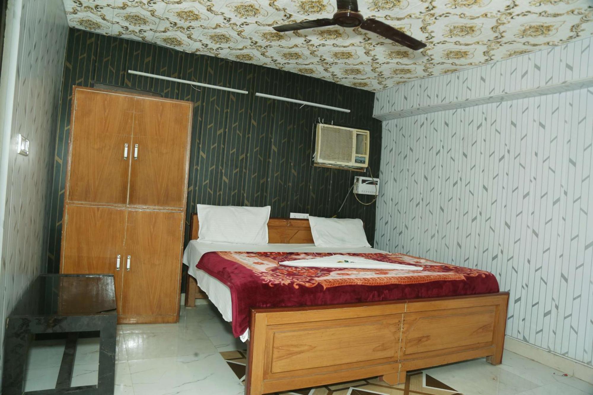 Radhika Lucknow